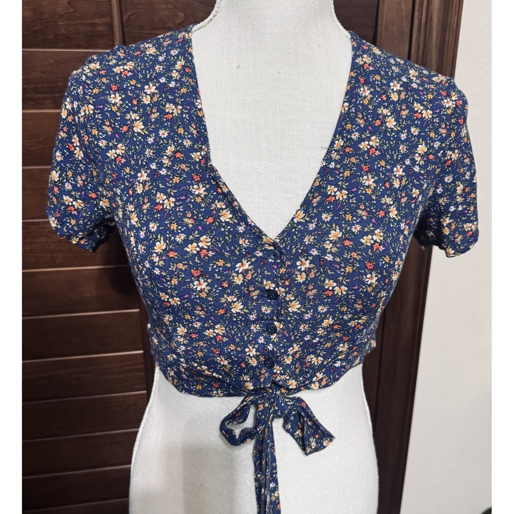 American Eagle Floral Button Front Tie Waist Crop Top Navy Blue XS Cottagecore